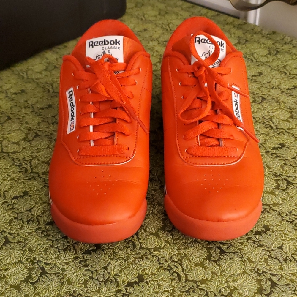 Red reebok women's sneakers